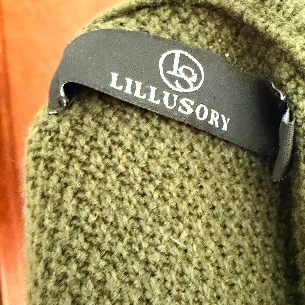 Two Piece Set - image 3